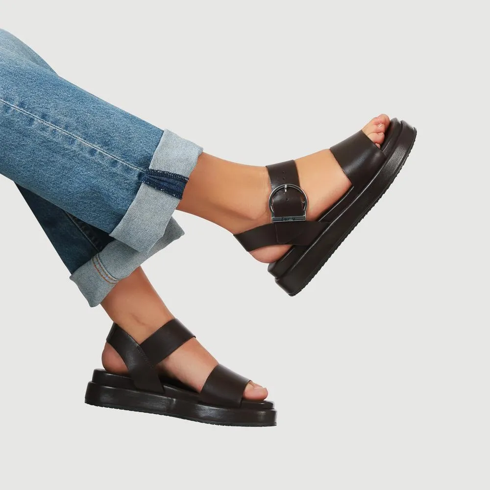 Big-Buckled Leather Sandals - BARBR41509 / 326 765