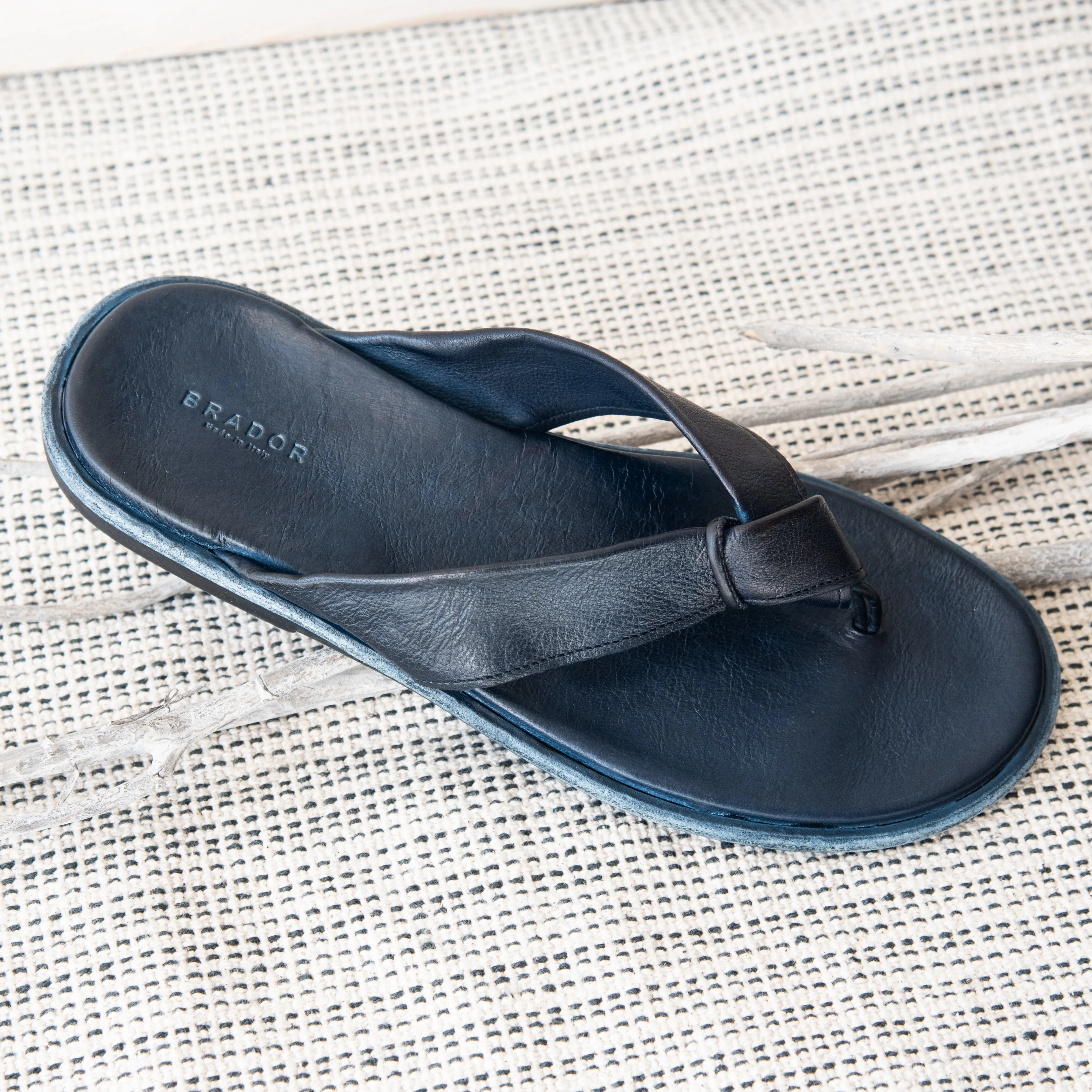 CALEB DEEP SANDAL