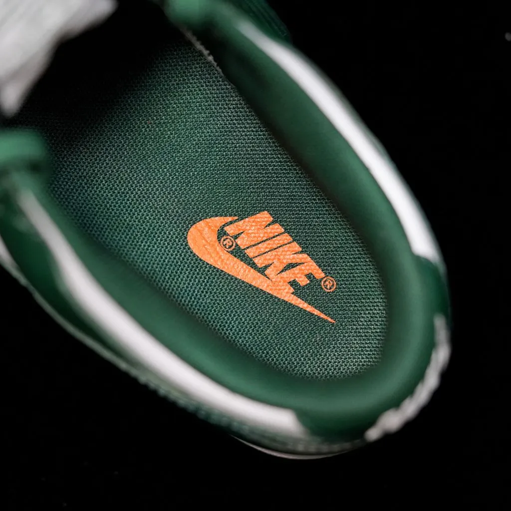 CE - NKE Varsity Green green