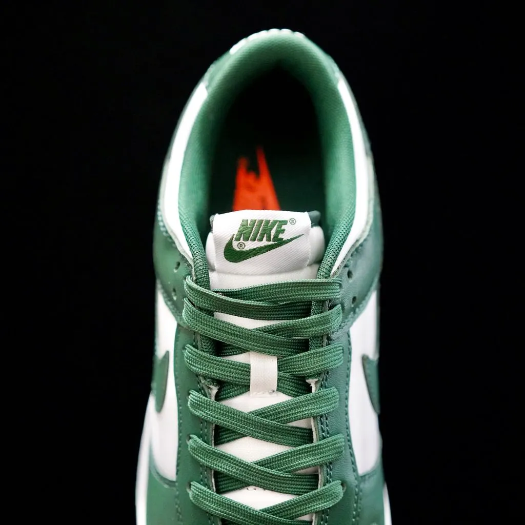 CE - NKE Varsity Green green