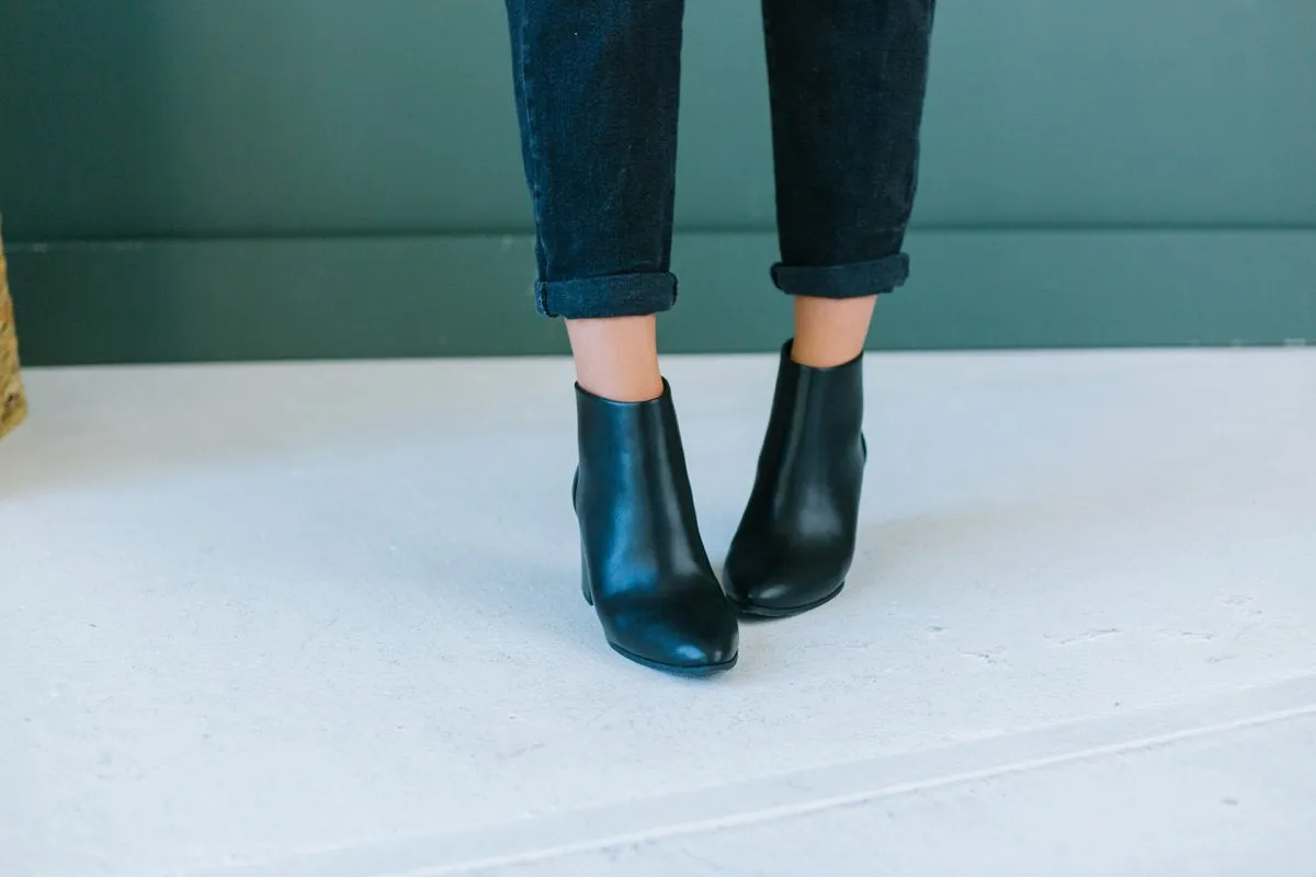 Chic Block Heel Bootie