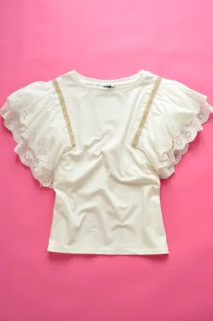 White straight-cut t-shirt with broiderie anglaise frilled sleeves